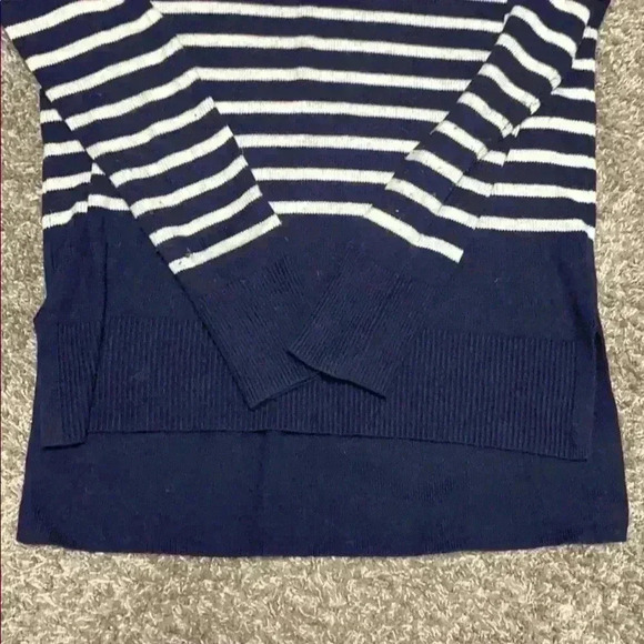 Women’s Gap Sweater - Size S - Picture 2 of 2